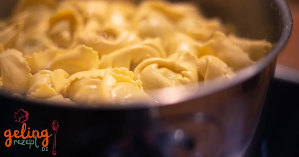 🔥 7 geniale Schritte zum perfekten Tortellini-Auflauf mit Käsekruste🧀 4 einfaches Tortellini Auflauf Rezept